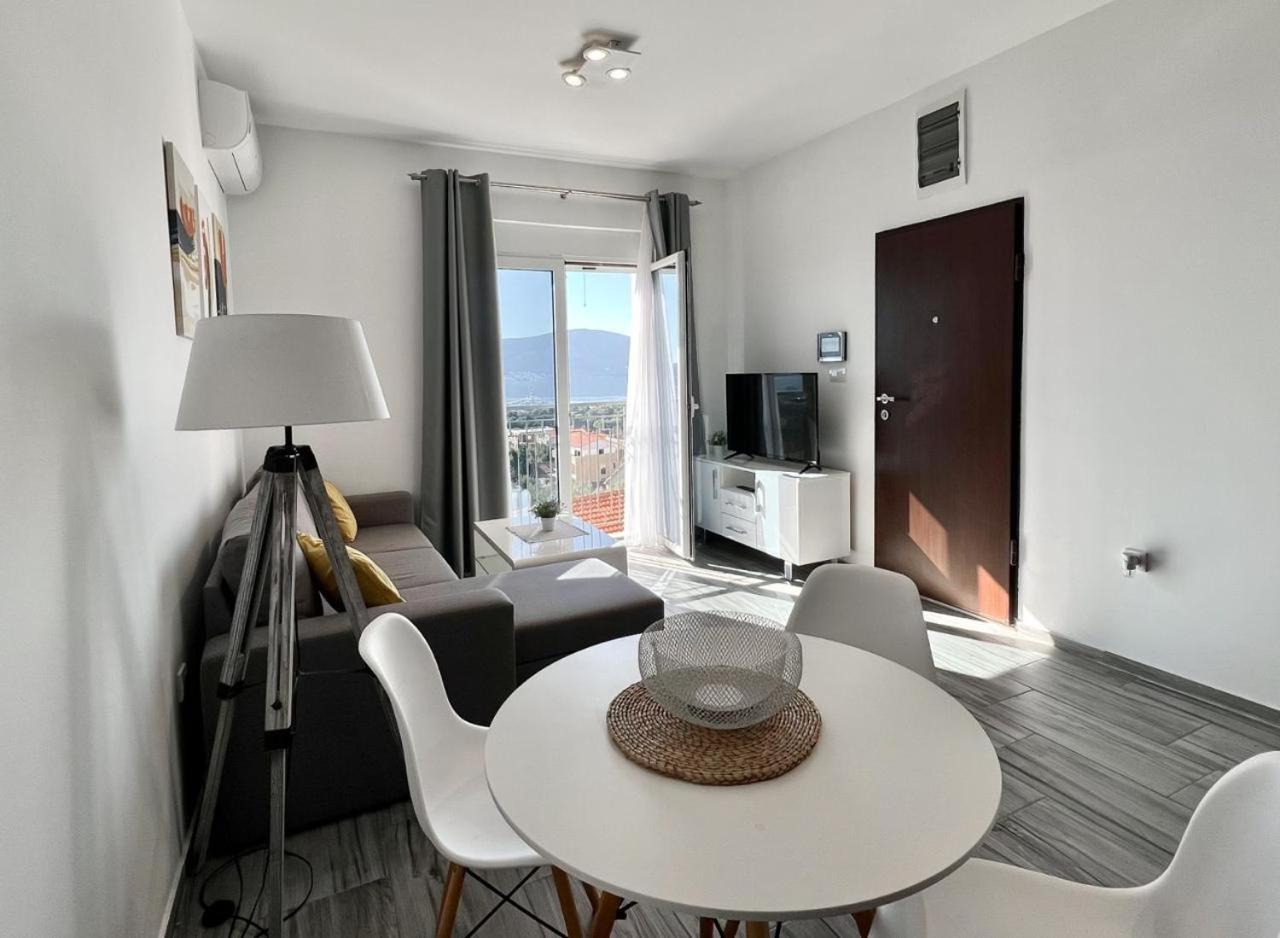 Eden Apartments Tivat Oda fotoğraf